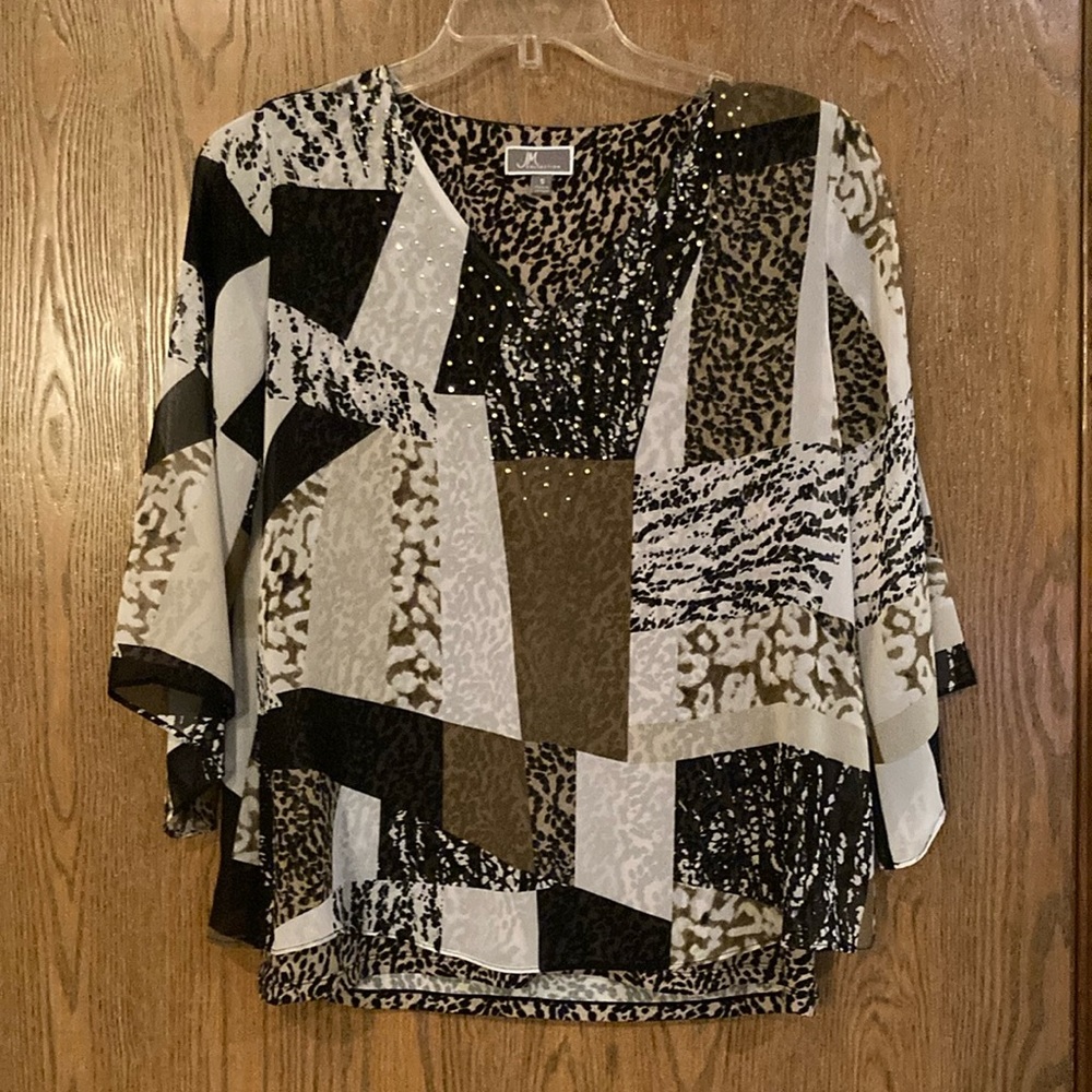 NWOT Festive Blouse in black, white and gold with a little bling and lining